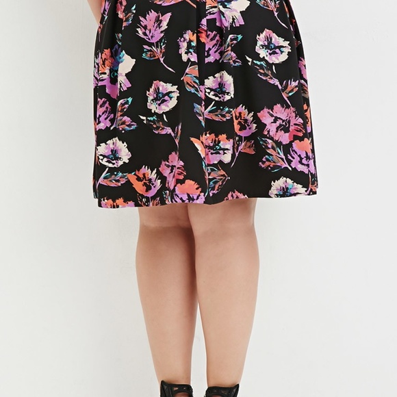 Forever 21 plus floral  skirt modcloth style - Picture 3 of 3